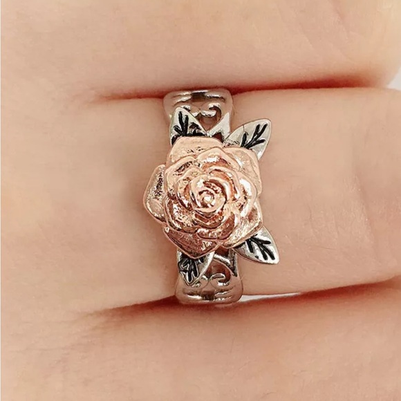 Jewelry - Beautiful New 14k Rose Gold Sterling Silver Rose Ring